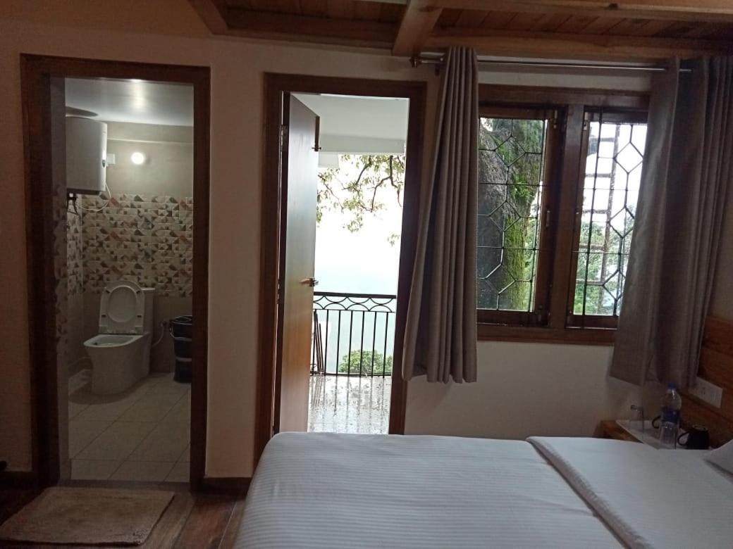 Отель The Kumaon Retreat Найнитал Номер фото